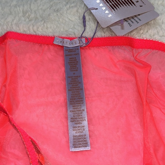 Savage X Fenty Curvy Foiled Fresh Cut Floral Embroidery String Bikini 3X NWT - Picture 3 of 6